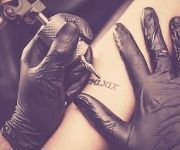 10 idées de tatouages minimalistes que vous allez adorer