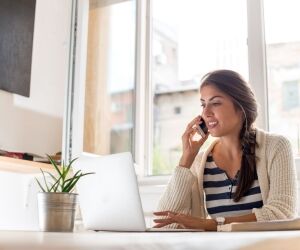 Come consultare un nostro esperto astrologo, cartomante o veggente?