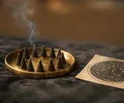 Quel encens utiliser selon votre signe astrologique ?