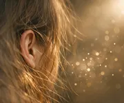 ¿Tienes zumbidos en los oídos? ¡Descubre su significado oculto!