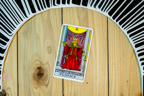 Tarot card - Justice