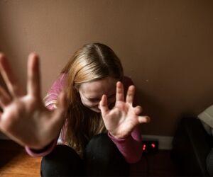 Love bombing: il corteggiamento del narcisista manipolatore